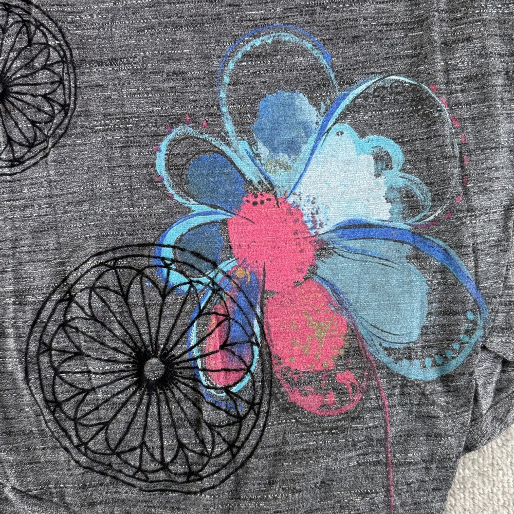 Desigual Gray Floral 1/2 Long Sleeve Top Blouse Shirt Womens S Asymmetrical Boho - Picture 3 of 11